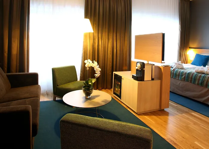 布伦讷于松吞酒店 酒店 3*