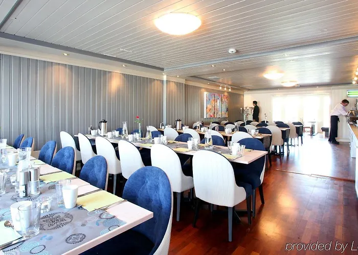 布伦讷于松吞酒店 3*